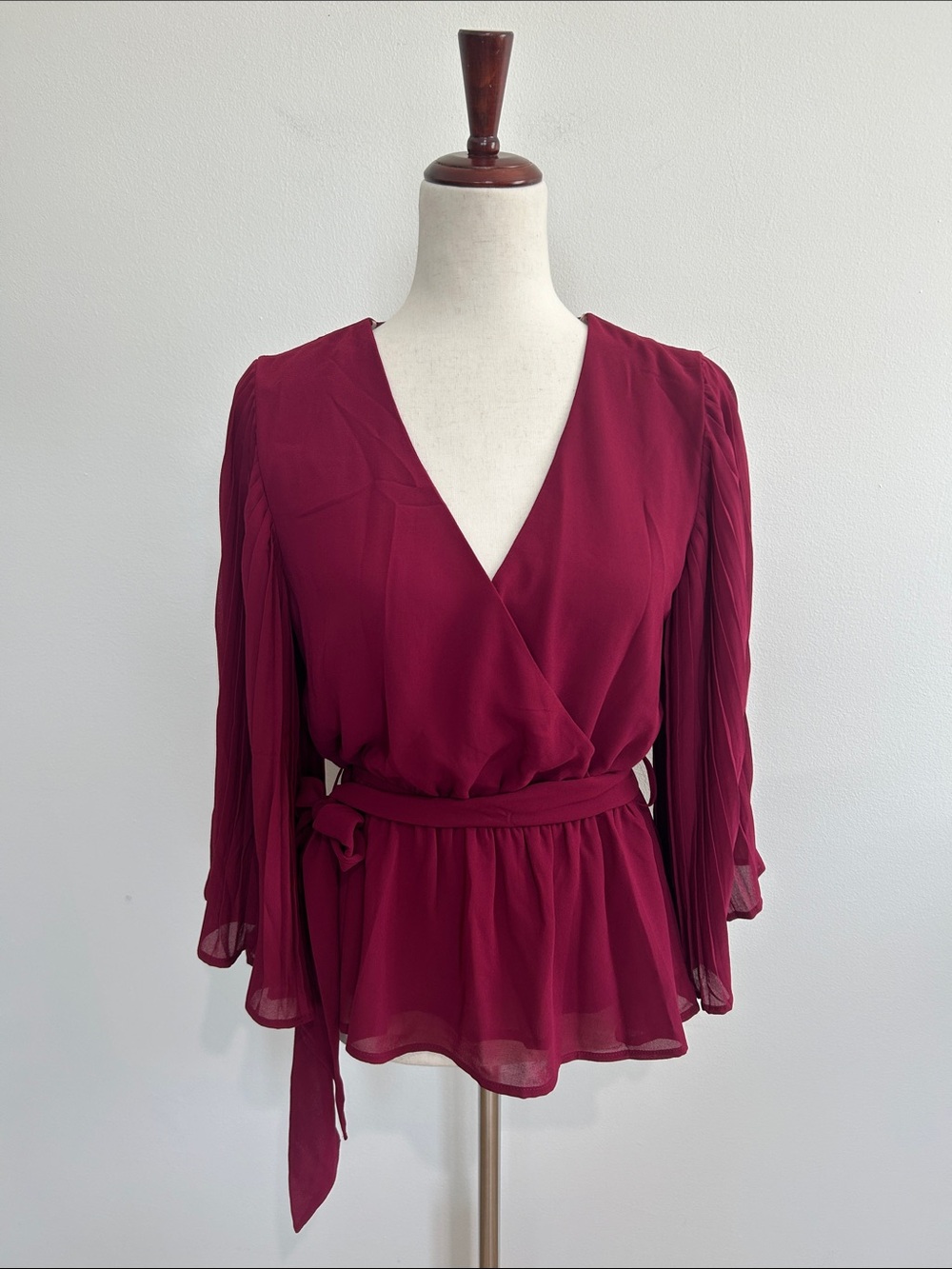 entro Wine Red Wrap Blouse with Pleated Sleeves Size Small NWT
